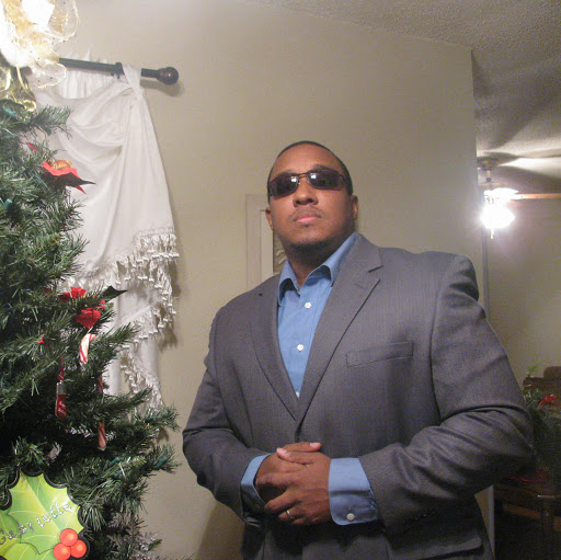 Stephen Lucas Photo 6