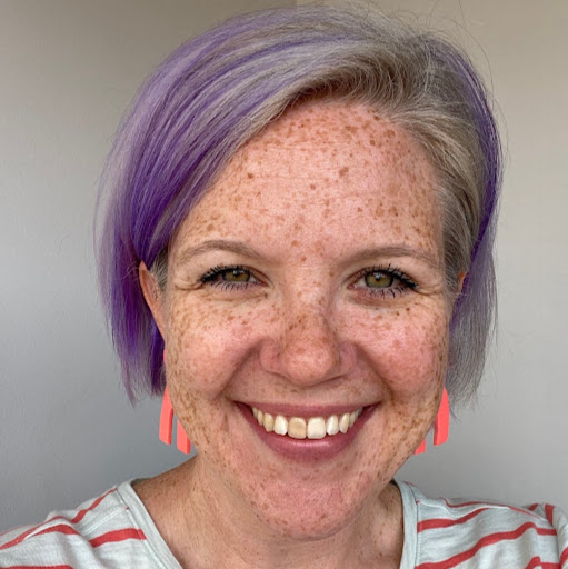 Amanda Snyder Photo 26