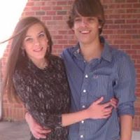 Melanie Woody Photo 15