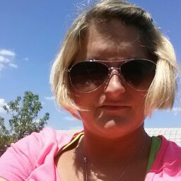 Michell Short Photo 1