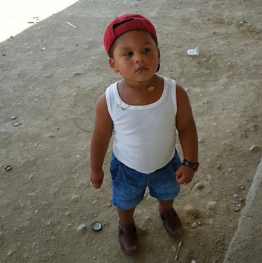 Christopher Ulloa Photo 7