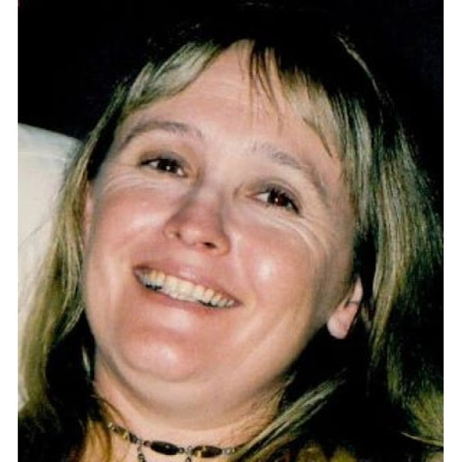 Julie Howell Photo 17