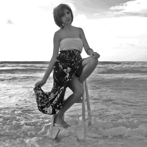 Elizabeth Bernard Photo 21