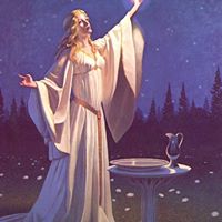 Elizabeth Ricci Photo 23