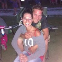 Julie Cheney Photo 32