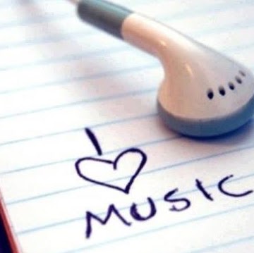 Hannah Downs Photo 13