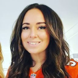 Kristen Edwards Photo 13