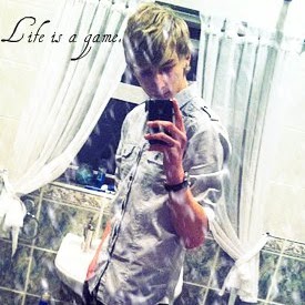 Jamie Upton Photo 22