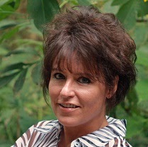 Kathryn Evans Photo 15