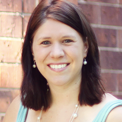 Angela Schmidt Photo 36