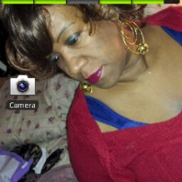 Saundra Brown Photo 17