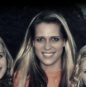 Sarah Kirkland Photo 22