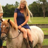 Elizabeth Muller Photo 20