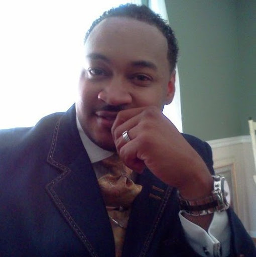 Corey Thompson Photo 21