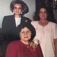 Beverly Sutton Photo 24