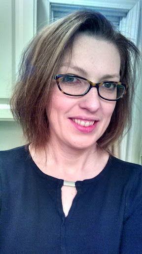 Elizabeth Delaney Photo 10