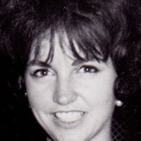 Joyce Carlisle Photo 23