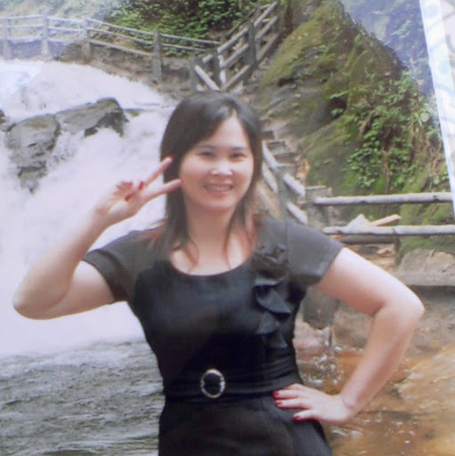 Nguyet Nguyen Photo 44