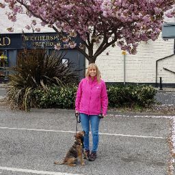 Debbie Wheatley Photo 20