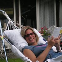 Eva Ingram Photo 15
