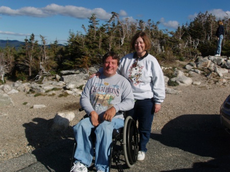 Linda Rowan Photo 38