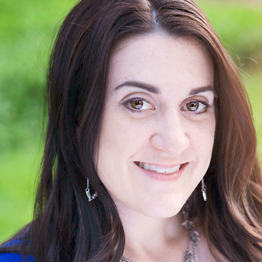 Sarah Little Photo 22