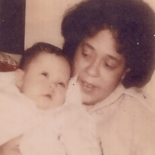 Martha Robinson Photo 16