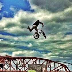 Jeremy Combs Photo 22