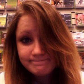 Emily Schrader Photo 9