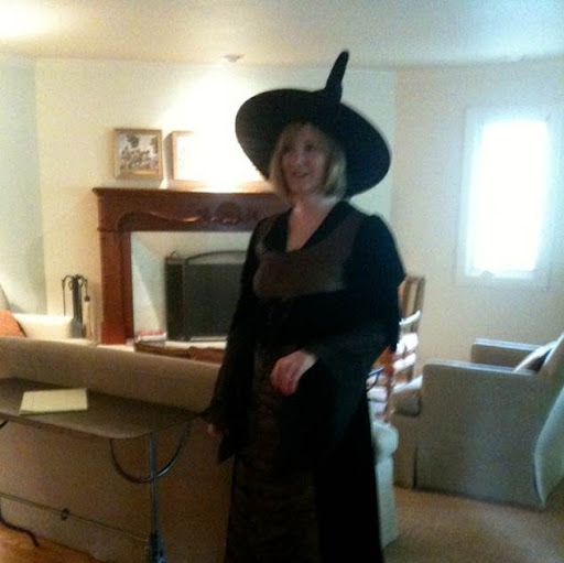 Jennifer Baker Photo 30
