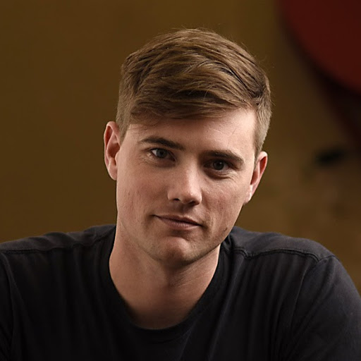 Cameron Lowe Photo 23