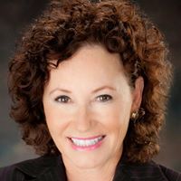 Michelle Paradis Photo 16