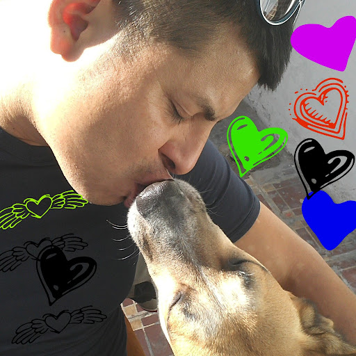 Christopher Alvarez Photo 26