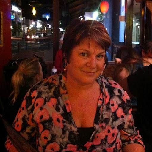 Robyn Robinson Photo 32