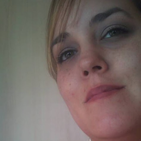 Sara Clarke Photo 40