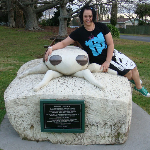 Lillian Robinson Photo 9