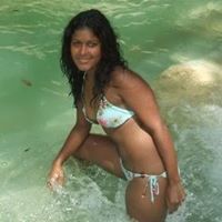 Roberta Tucker Photo 19