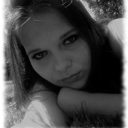 Jessica Voss Photo 15