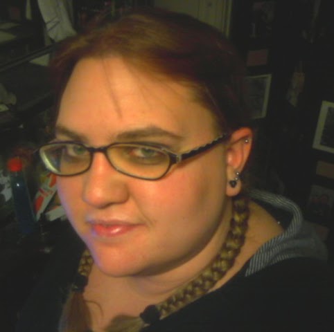 Julie Stratton Photo 31