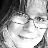 Wendy Squires Photo 19