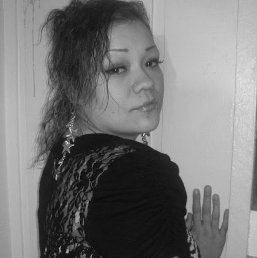 Angela Gonzales Photo 31