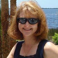 Lori Warren Photo 4