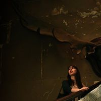 Louise Blum Photo 9