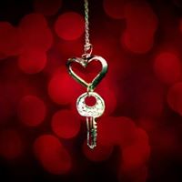 Sue Williamson Photo 29