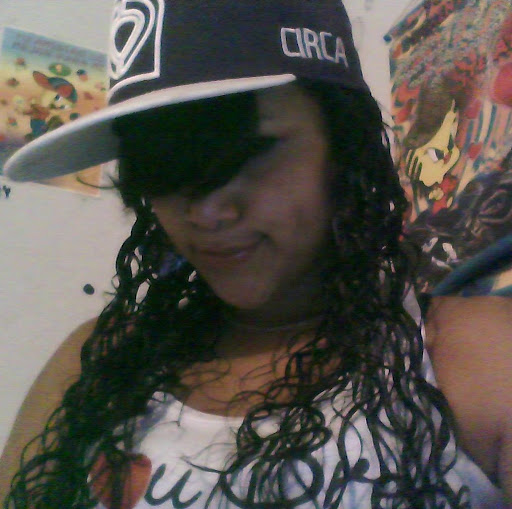 Erika Lugo Photo 16