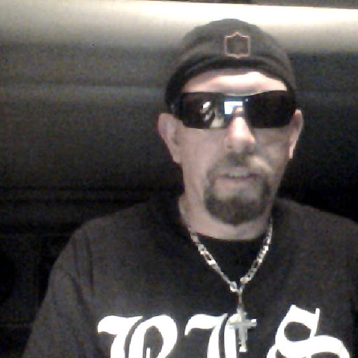 Robert Hawes Photo 18