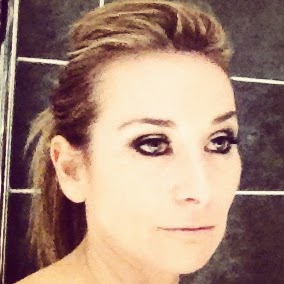 Caroline Franks Photo 5