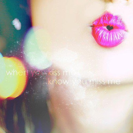 Michelle Caraballo Photo 32