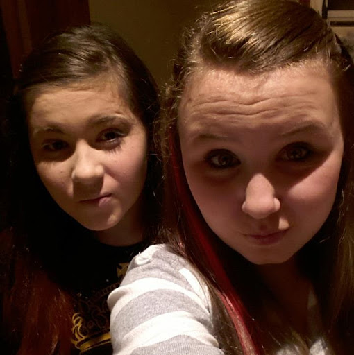 Aimee Campbell Photo 17