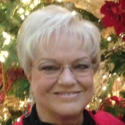 Sandra Lee Photo 38